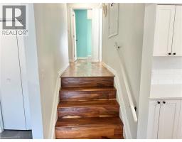 8 HOWARD Street - 11