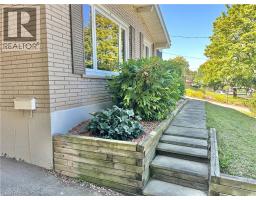 8 HOWARD Street - 28