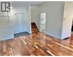 8 HOWARD Street - 6