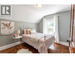 562 LAUREL Street - 25