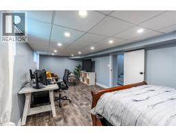 562 LAUREL Street - 34