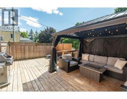 562 LAUREL Street - 38