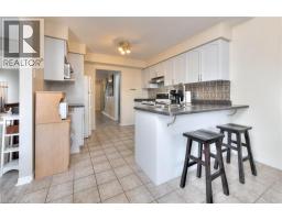 21 WHITTAKER Crescent - 13