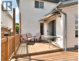 21 WHITTAKER Crescent - 30