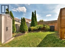 21 WHITTAKER Crescent - 33