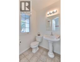 21 WHITTAKER Crescent - 5