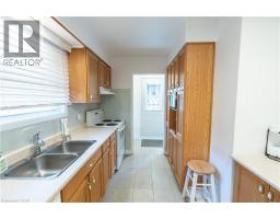 12 SHEA Crescent - 10