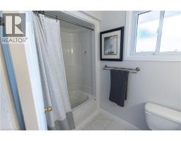 12 SHEA Crescent - 18