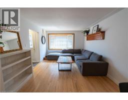 12 SHEA Crescent - 6