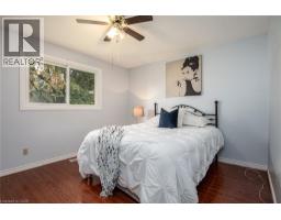 64 SABRINA Crescent - 19