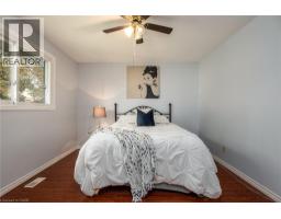 64 SABRINA Crescent - 20