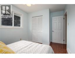 64 SABRINA Crescent - 24