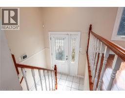 64 SABRINA Crescent - 34