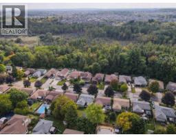 64 SABRINA Crescent - 47