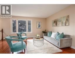 64 SABRINA Crescent - 6