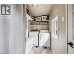295 WELLINGTON Street - 16