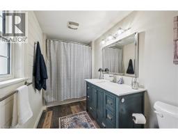 295 WELLINGTON Street - 17