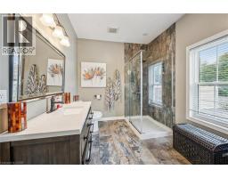 295 WELLINGTON Street - 23