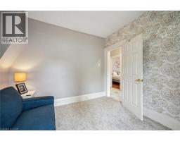 295 WELLINGTON Street - 24