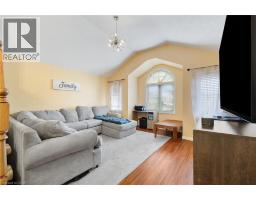 992 COPPER LEAF Crescent - 11