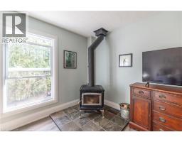 34 WOODRIDGE Drive - 22