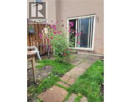 27 QUEENSTON Drive - 18