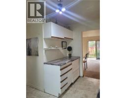 27 QUEENSTON Drive - 3