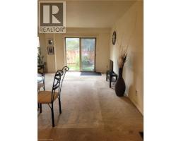 27 QUEENSTON Drive - 8