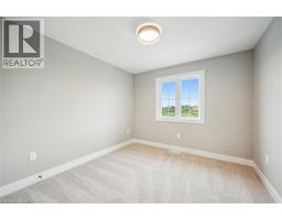58 WALKER Road - 15