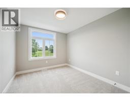58 WALKER Road - 17