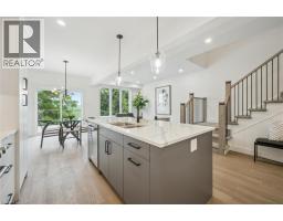 58 WALKER Road - 8