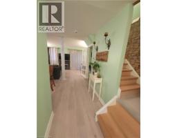 32 MOWAT Boulevard UnitNo. 8 - 4