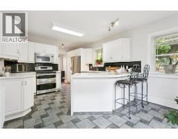 132 QUEEN Street W - 29