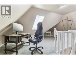 132 QUEEN Street W - 45