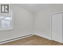 31 BRUCE Street - 16