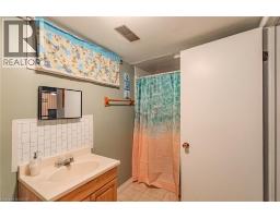 26 DOUGLAS Avenue - 36