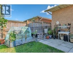 26 DOUGLAS Avenue - 42