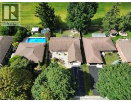 26 DOUGLAS Avenue - 48