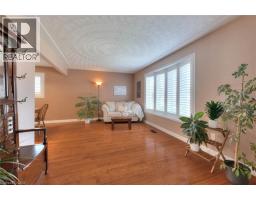 621 SPRUCEHURST Crescent - 8