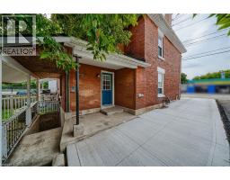 36 KERR Street - 36