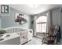 421 NELSON Street - 27