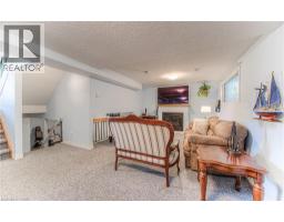 82 ROSENEATH Crescent - 27