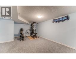 82 ROSENEATH Crescent - 31