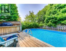 82 ROSENEATH Crescent - 39