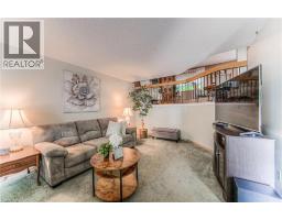82 ROSENEATH Crescent - 6