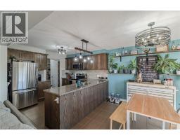 1384 CAEN Avenue - 10