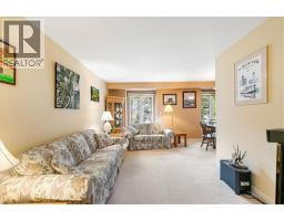 18 DIXON Drive - 12