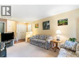 18 DIXON Drive - 13