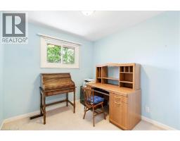 18 DIXON Drive - 26