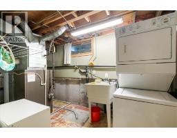 18 DIXON Drive - 37